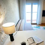 Sea View Aparment Nea Paralia 塞萨洛尼基