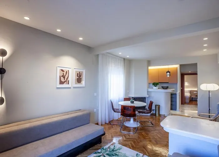 Sea View Aparment Nea Paralia