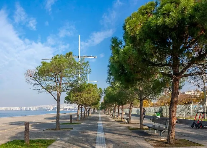 Sea View Aparment Nea Paralia Daire