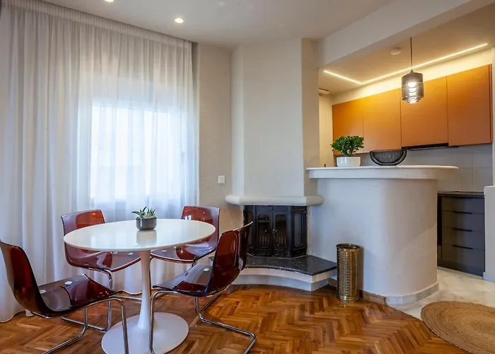 Sea View Aparment Nea Paralia Daire *