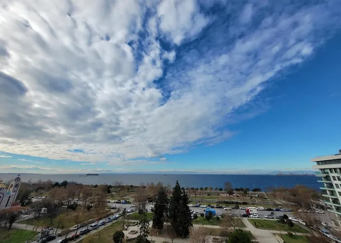 Sea View Aparment Nea Paralia * Salonicco